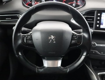 Peugeot 308 II SW 2.0 BlueHDi 150KM 2017 Peugeot 308 2.0 BlueHDi, Automat, Navi, Klima, zdjęcie 18