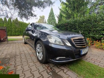 Mercedes Klasa E W212 Limuzyna 250 CDI BlueEFFICIENCY 204KM 2009 Mercedes Klasa E 250 CDI 204KM 2009r, zdjęcie 2