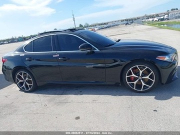 Alfa Romeo Giulia II Sedan Facelifting 2.0 Turbo 280KM 2021 Alfa Romeo Giulia 2021 Alfa Romeo Giulia Ti RWD 2.0 Benzyna 280KM, zdjęcie 10