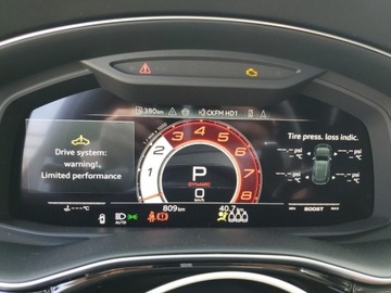 Audi 2025 Audi RS Q8 2025 4.0l 4.0 Benzyna 591KM, zdjęcie 9
