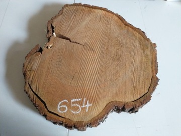 Долька вишни 47x47 см, толщина 5 см, дерево для стола