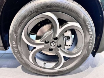 Alfa Romeo Junior SUV 1.2 Hybrid 145KM 2026 ALFA ROMEO Junior Ibrida Ti Suv 1.2 (145KM) 2026, zdjęcie 19