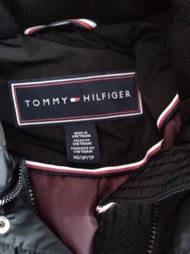 TOMMY HILFIGER PŁASZCZ ZIMOWY DAMSKI r. XS CZARNY