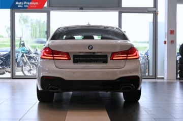 BMW Seria 5 G30-G31 Limuzyna 540i 340KM 2019 BMW Seria 5 540i xDriveFV23LED Fog LightsM Pakiet Sportowy 3.0 Benzyna, zdjęcie 18