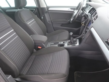 Volkswagen Golf VII Hatchback 3d 1.2 TSI 105KM 2014 VW Golf 1.2 TSI, Klima, Klimatronic, Tempomat, zdjęcie 8