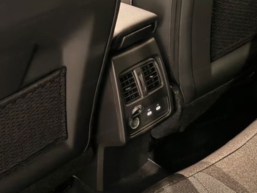 Renault Captur II 2025 Od ręki - Techno 1.8 E-TECH 160KM / Pack Winter Techno, zdjęcie 10