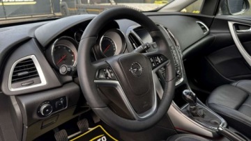 Opel Astra J Sports Tourer Facelifting 1.4 Turbo ECOTEC 140KM 2013 Opel Astra Bogate wyposazenie, Udok. przebieg GWARANCJA 1.4 Benzyna, zdjęcie 34