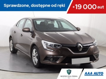 Renault Megane IV Hatchback 5d 1.6 SCe 114KM 2016 Renault Megane 1.6 SCe, Salon Polska