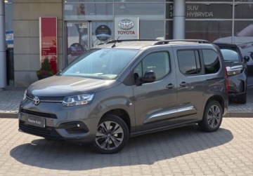 Toyota 2022 Toyota Proace City Verso Toyota PROACE CITY VERSO 1.5 D-4D Family FV23, zdjęcie 1