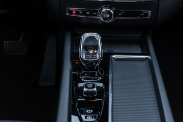 Volvo XC60 II Crossover Plug-in Facelifting 2025 2.0 T8 Plug-in hybrid 455KM 2026 Volvo XC 60 Ultra Black Edition T8 AWD plug-in, zdjęcie 20