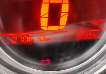 Citroen C4 I Hatchback Facelifting 1.6 HDI 92KM 2010 Citroen C4 2011r, 1.6 HDI. Lekko uszkodzony prawy bok. 1.6 Diesel 92KM, zdjęcie 11