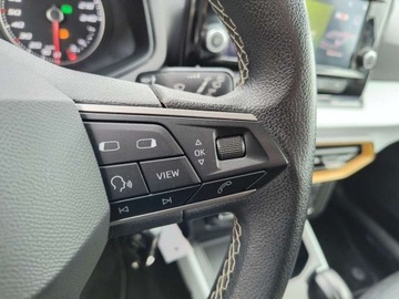 Seat Arona Crossover Facelifting 1.0 TSI 110KM 2022 Seat Arona serwis ASO 1.0TSI 110KM bezwypadkowy pakiety FullLink alufelgi, zdjęcie 20