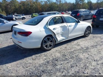 Mercedes Klasa E W213 2021 Mercedes-Benz Klasa E 350 4Matic 2021 2.0 Benzyna 255KM, zdjęcie 5