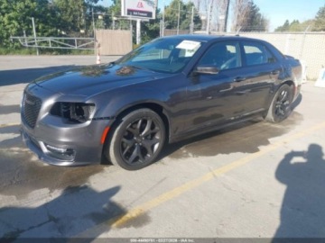 Chrysler 300C II 2021 Chrysler 300s 2021 5.7 Benzyna 363KM, zdjęcie 1