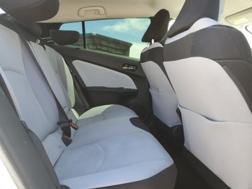 Toyota Prius IV Hatchback Plug-in 1.8 Hybrid Plug-in 122KM 2022 Toyota Prius Night Shade 2022 1.8 Hybryda 121KM, zdjęcie 10