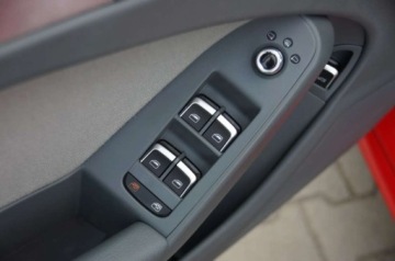 Audi A4 B8 Limousine Facelifting 2.0 TDI 150KM 2015 Audi A4 Limousine 2.0 TDI CR 150 KM, 4x4, Lift, S-Line, Webasto, Hak, GWAR, zdjęcie 22