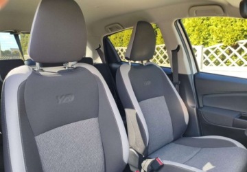 Toyota Yaris III Hatchback 5d Facelifting 2017 1.5 Dual VVT-iE 111KM 2019 Toyota Yaris Toyota Yaris 1.5 20th Anniversary CVT 1.5 Benzyna 111KM, zdjęcie 19