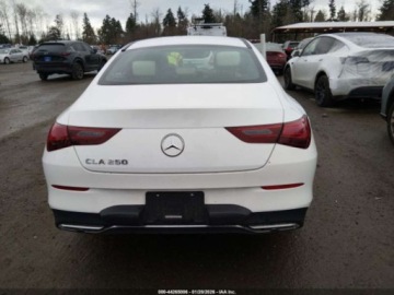 Mercedes CLA C118/X118 2025 Mercedes-Benz CLA 250 Coupe 2025 2.0 Benzyna 221KM, zdjęcie 4