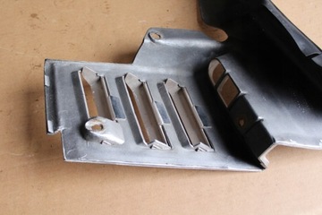 GL 1200 GOLDWING ОБТЕКАТЕЛЬ ЗАПРАВОЧНАЯ КРЫШКА СТОРОНА