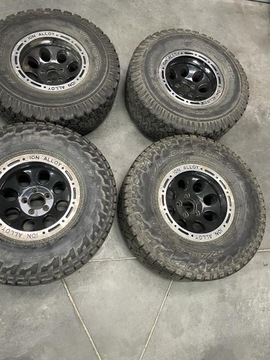 FELGI Z OPONAMI JEEP WRANGLER 15” 5x114,3