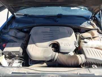 Chrysler 300C II 2023 Chrysler 300s 2023 3.6l 3.6 Benzyna 300KM, zdjęcie 8