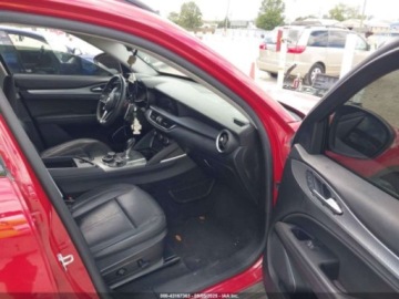 Alfa Romeo Stelvio SUV 2.0 Turbo 280KM 2018 Alfa Romeo Stelvio Sport 2018 2.0l 2.0 Benzyna 280KM, zdjęcie 9