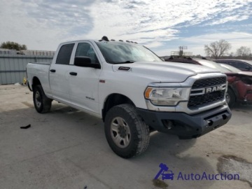  RAM 2500 2019 RAM 2500 TRADESMAN 6.4 Benzyna 410KM