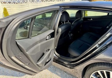 Kia Stinger Liftback 2.0 T-GDi 245KM 2019 Kia Stinger Kia Stinger 2.0 T-GDI OPF GT Line 2.0 Benzyna 245KM, zdjęcie 34