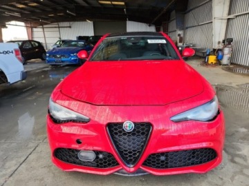 Alfa Romeo Giulia II Sedan Facelifting 2.0 Turbo 280KM 2020 Alfa Romeo Giulia 2020 r.,2,0L TI 2.0 Benzyna 280KM, zdjęcie 1