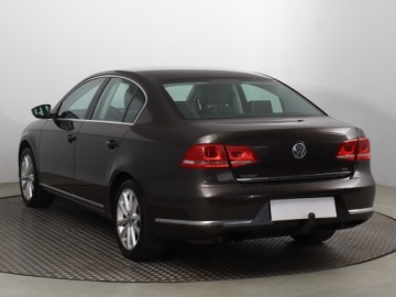 Volkswagen Passat B8 2014 VW Passat 1.8 TSI, DSG, Xenon, Klima, Klimatronic, zdjęcie 3