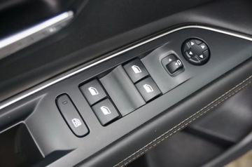 Peugeot 3008 I Crossover 2.0 HDi FAP 150KM 2016 Peugeot 3008 2.0 Diesel 150 KM, Klimatronic, Tempomat, Hak, GWARANCJA 2.0, zdjęcie 21