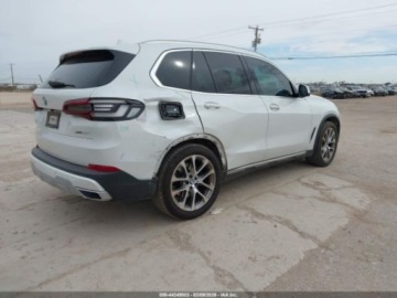 BMW X5 G05 2022 BMW X5 Xdrive40i, 2022r., 4x4, 3.0L 3.0 Hybryda 335KM, zdjęcie 3