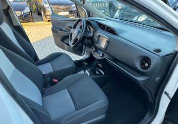 Toyota Yaris III Hatchback 5d Facelifting Hybrid 100KM 2017 Toyota Yaris 1,5 Benzyna Hybryda Automat GWARANCJA Zamiana Zarejestrowany, zdjęcie 26