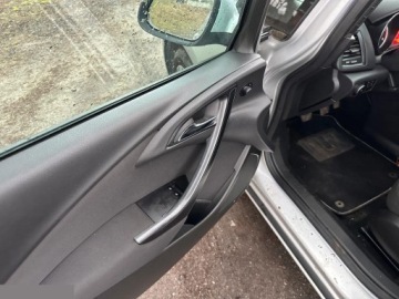 Opel Astra J Sports Tourer 1.7 CDTI ECOTEC 110KM 2011 Opel Astra 1.7 CDTI Caravan DPF Selection 110KM 2011r, zdjęcie 11