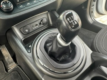 Kia Sportage III SUV 1.6 GDI 135KM 2013 Kia Sportage LED Grzany fotel x4 Tempomat Czujniki, zdjęcie 21