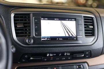 Toyota 2022 Toyota Proace Verso Verso 2.0 D4-D Long Family Aut. 2.0 Diesel 177KM, zdjęcie 8