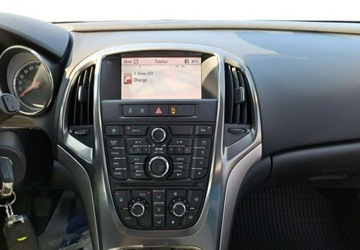 Opel Astra J Sports Tourer 2.0 CDTI ECOTEC 160KM 2011 Opel Astra BDB STAN - hak - nawigacja - klima dwustrefowa - kamera 2.0, zdjęcie 10