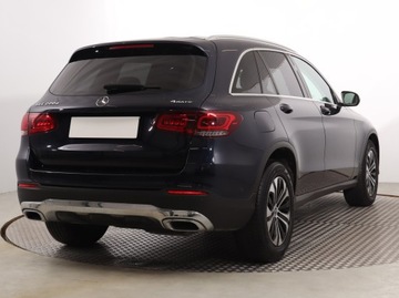 Mercedes GLC C253 SUV Facelifting 2.0 220d 194KM 2022 Mercedes GLC GLC 220 d 4MATIC, Salon Polska, zdjęcie 4
