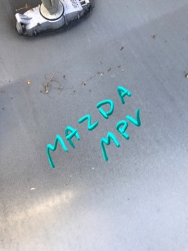 BLATNÍK PRAVÝ PŘEDNÍ MAZDA MPV 24X 02R