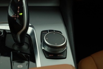 BMW Seria 5 G30-G31 2021 BMW 5 530e xDrive, Salon Polska, Serwis ASO, 4X4, zdjęcie 17