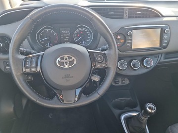 Toyota Yaris III Hatchback 5d Facelifting 2017 1.5 Dual VVT-iE 111KM 2019 Toyota Yaris 1,5-Dual-VVT-iE III (2011-2019) Toyot, zdjęcie 14