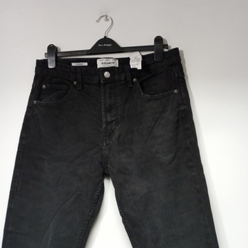 Pull&Bear Czarne proste jeansy męskie EU44