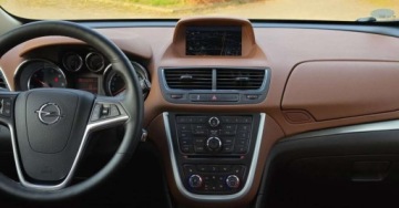 Opel Mokka I SUV 1.7 CDTI ECOTEC 130KM 2014 Opel Mokka 1.7 CDTI 130 kM 4x4 COSMO GrzanaKierownica+Skóry/Kamera, zdjęcie 23