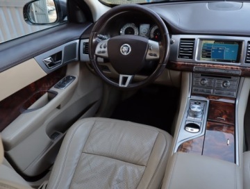 Jaguar XF I Sedan 3.0D V6 210KM 2009 Jaguar XF 3.0 D, 207 KM, Automat, Navi, Xenon, zdjęcie 6