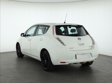 Nissan Leaf I Hatchback 5d Facelifting Elektryczny 109KM 2017 Nissan Leaf 30 kWh, SoH 76%, Salon Polska, zdjęcie 3