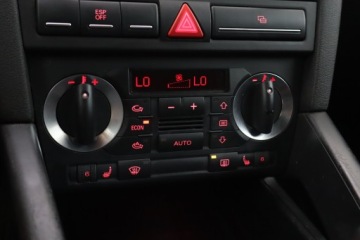 Audi A3 8P Hatchback 3d 2.0 TDI PD 170KM 2007 Audi A3 2.0 TDI, 167 KM, Klima, Klimatronic, zdjęcie 15