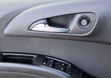 Opel Meriva II Mikrovan Facelifting 1.4 Turbo ECOTEC 140KM 2014 Opel Meriva 1.4 Turbo 140KM Pakiet Zimowy Tempomat Czujniki parkowania FVm, zdjęcie 28