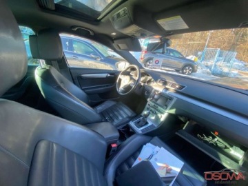 Volkswagen Passat B7 Limousine 2.0 TDI CR BlueMotion 177KM 2013 Volkswagen Passat 2.0tdi 4-Motion R-Line max wyposazenie Webasto ledy xeno, zdjęcie 32