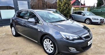 Opel Astra J Hatchback 5d 1.4 Turbo ECOTEC 120KM 2011 Opel Astra BENZYNA NAWIGACJA sportowe fotele super okazja polecamy, zdjęcie 7