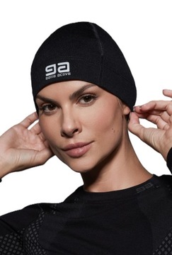 Термоактивная кепка SPORTS TRAINING для игры в футбол.